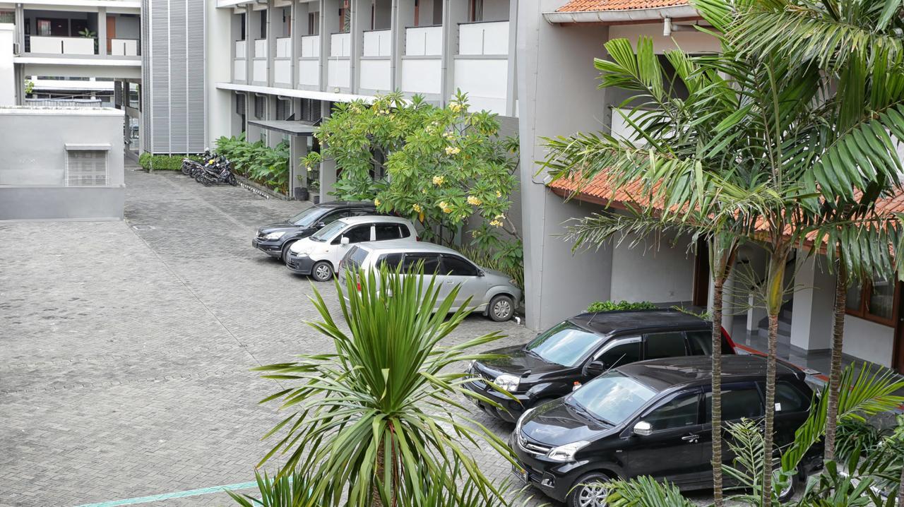 Hotel Quirin Semarang Eksteriør billede